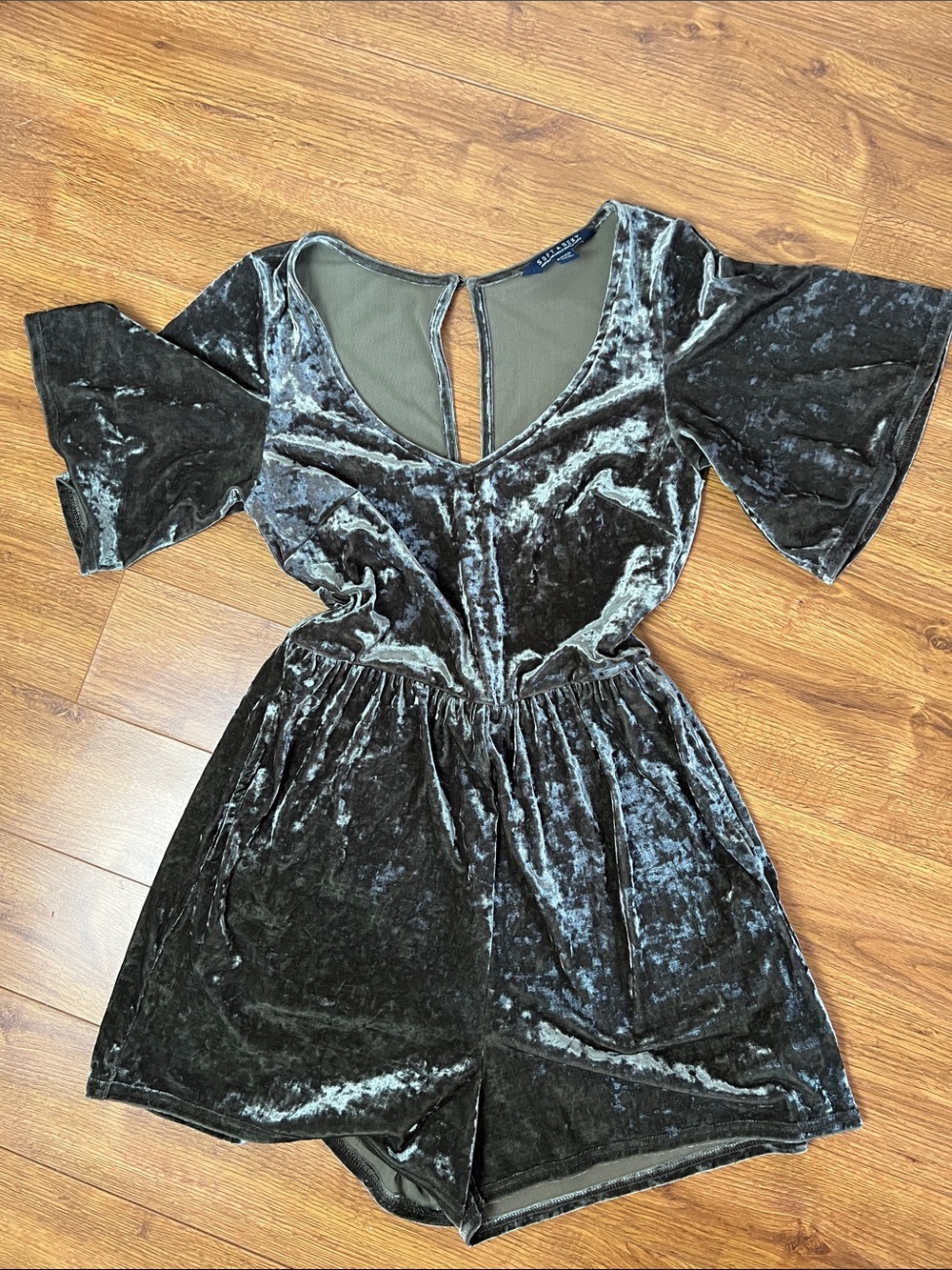 American Eagle Outfitters Crushed Velvet Short Sleeve Green Romper